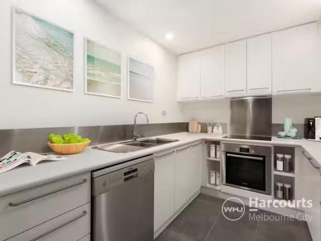Just in! 37/201 Wellington Parade South, EAST MELBOURNE, VIC 3.