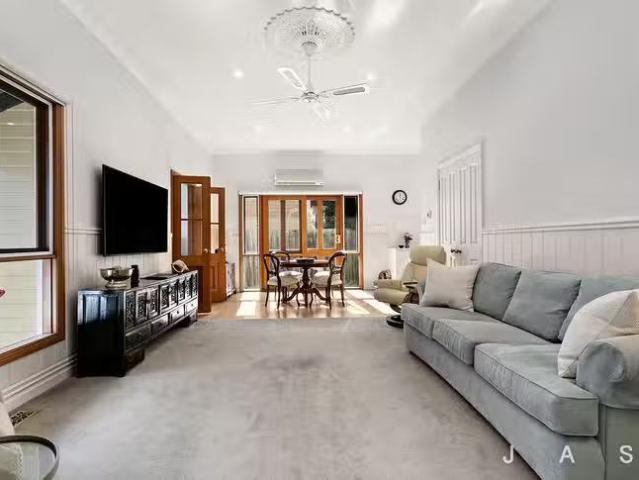 Cheap 37 Ballarat Street, Yarraville, VIC 3013