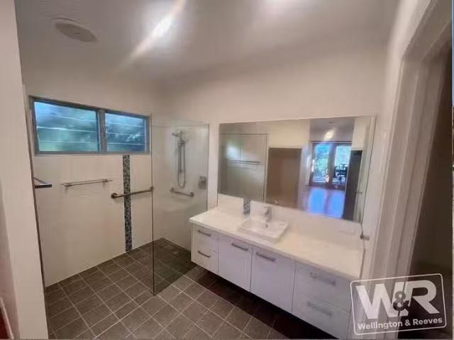 Deal! 37 Bushby Road, Lower King, WA 6330