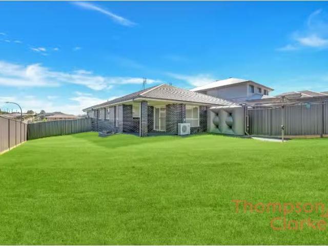 Just in! 37 Pear Street, Gillieston Heights Townhouse for rent.
