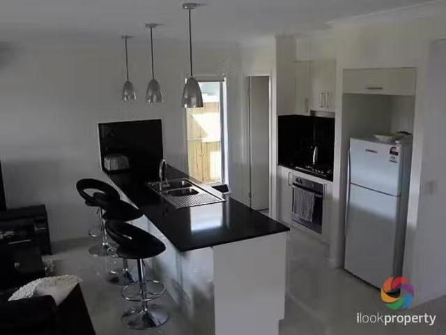 For Rent! 38 Ochre Crescent, Caloundra West, QLD 4551