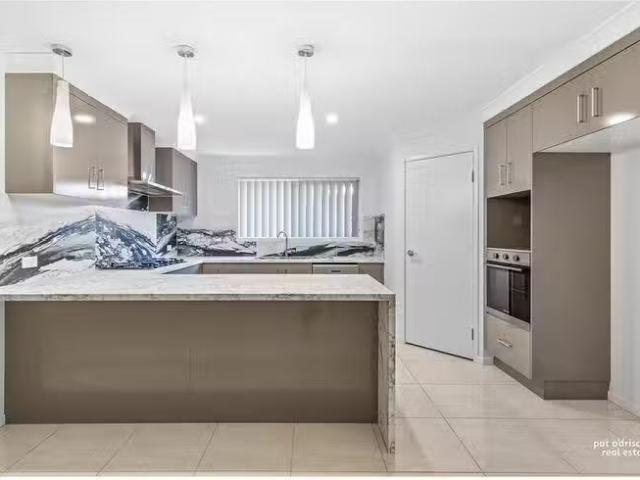 For Rent! 38 Varsity Crescent, Norman Gardens, QLD 4701