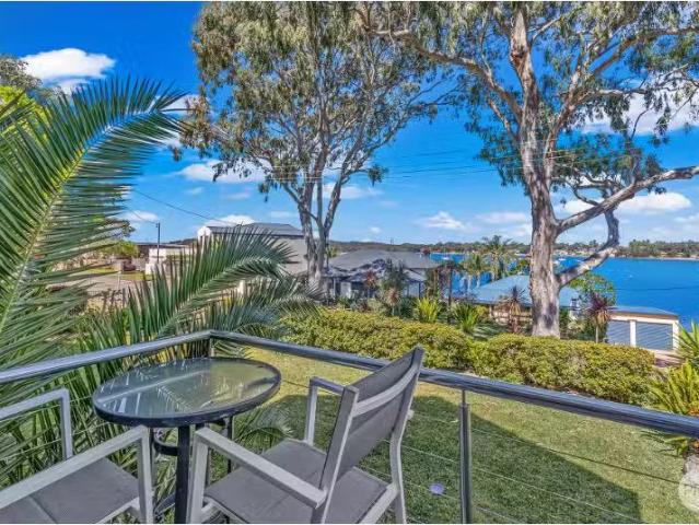 Charming 39 Admiralty Avenue, TANILBA BAY House for rent List.