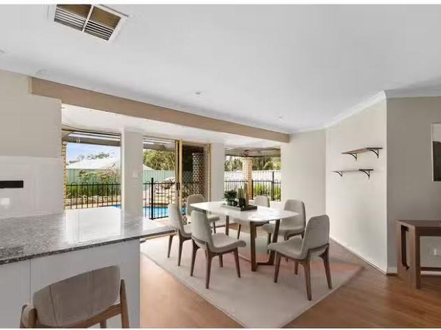 Rental! 7 Warner Road, Parmelia, WA 6167
