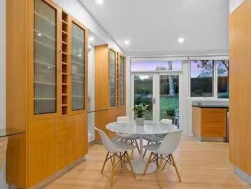 Just in! 7 Arkana Street, Yarralumla, ACT 2600