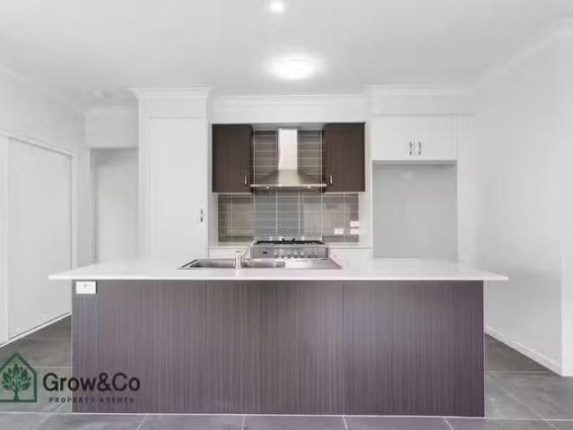 New 7 Charlotte Crescent, Caboolture, QLD 4510