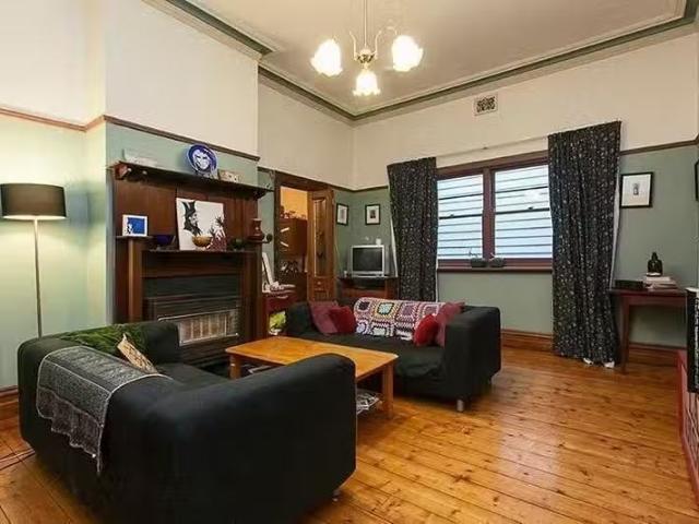 Rental! 7 Cowper Street, Footscray VIC 3011