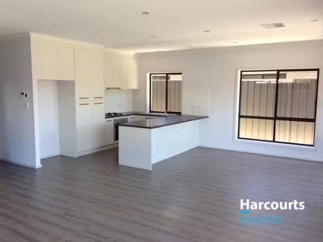 Nice 7 Glenburnie Avenue, NORTHFIELD, SA 5085 House for Rent