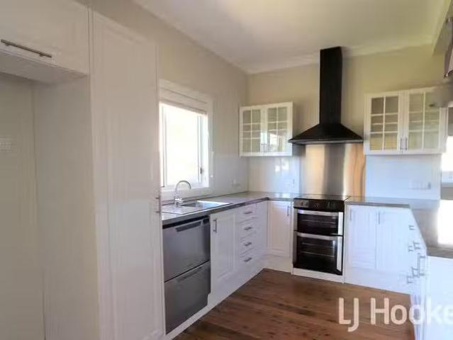 Deal! 7 Herbert Street, Inverell, NSW 2360