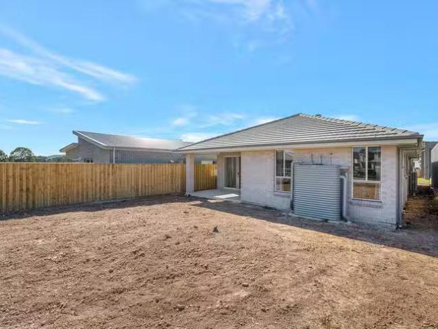 Nice 7 Sulky Street, Menangle Park, NSW 2563