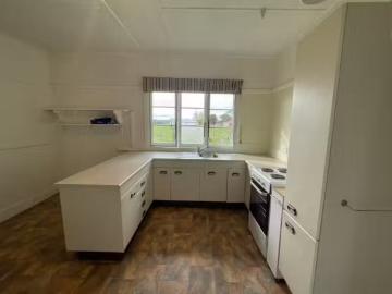 Deal! 414B Dumaresq Road, Armidale House for rent Listed by P.