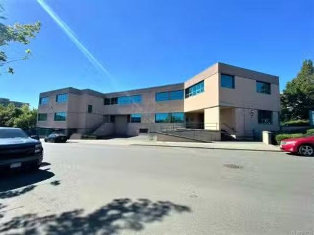 Cheap 415 Gorge Rd East, Victoria, BC, V8T 2W1 commercial fo.