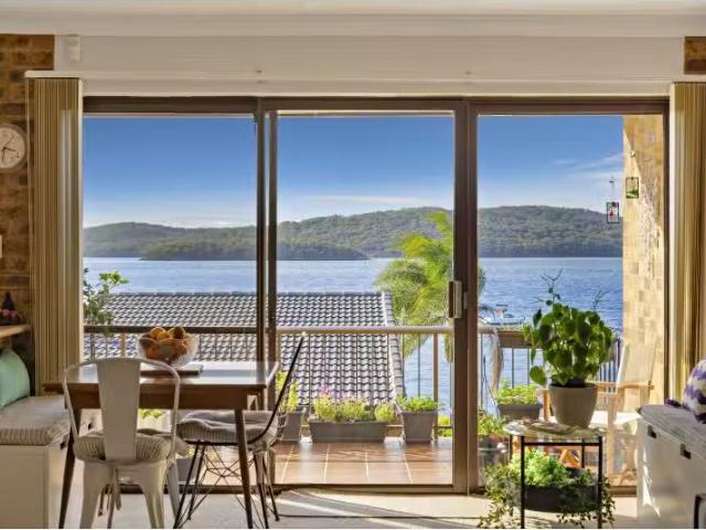 Nice 4/107 Soldiers Point Road, SOLDIERS POINT Apartment for r.