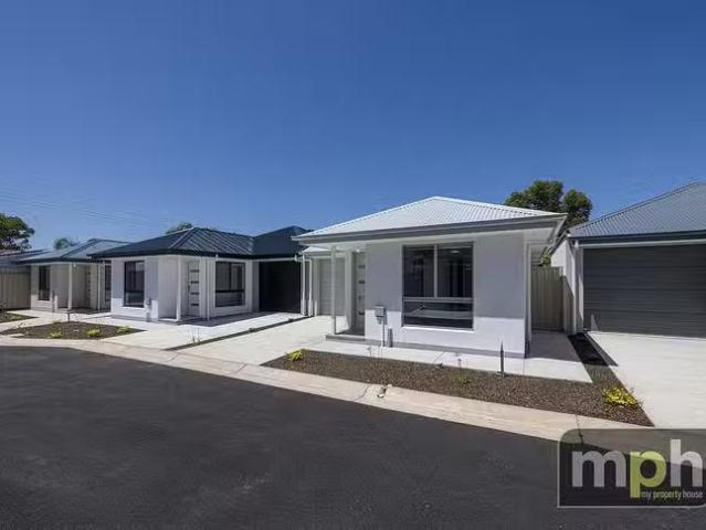 Nice 4/1083 Stebonheath Road, Munno Para West, SA 5115