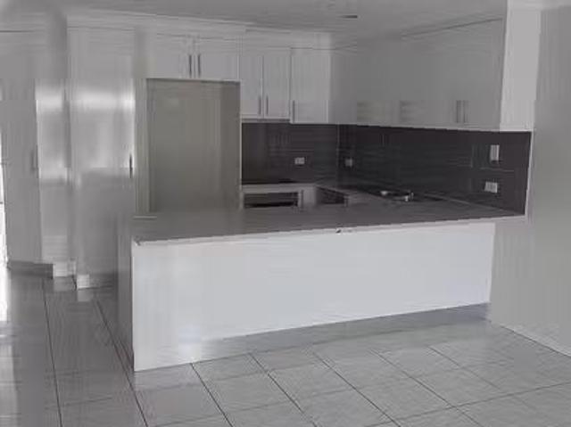 Cozy 4/10 Menzies Court, Moranbah, QLD 4744
