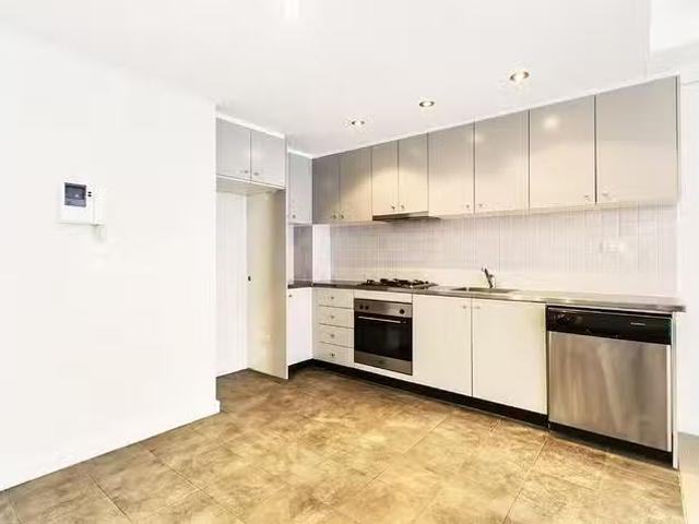Nice 4/12 14 Purkis Street, Camperdown, NSW 2050