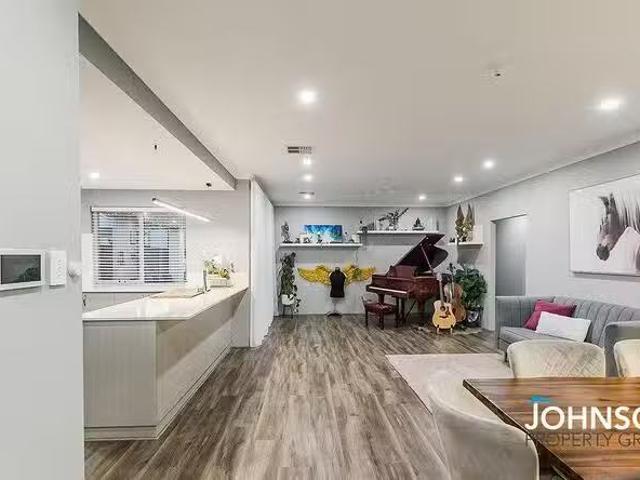 Cozy 41 Jamison Grove, Wellard, WA 6170