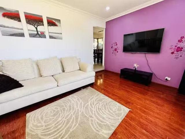 Nice 4/1 Mackay Crescent, Gosnells, WA 6110