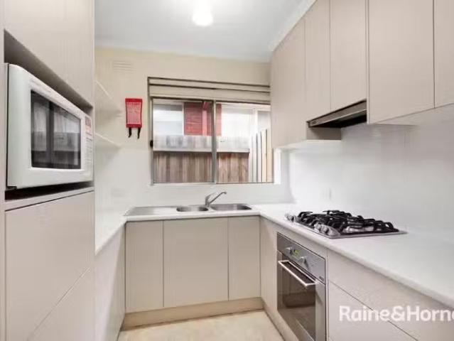 Rental! 4/26 Mclean Street, Brunswick West VIC 3055