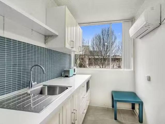 Cozy 42/13 Waine Street, Surry Hills, NSW 2010