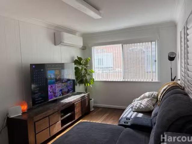 Cozy 42 Belmore Street, Smithtown, NSW 2440 House for Rent