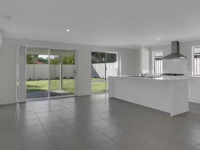 Just in! 42 Westaway Road, Pinjarra, WA 6208