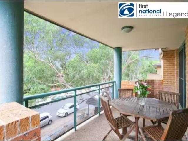 For Rent! 4/30 Jessie Street, Westmead House for rent Listed.
