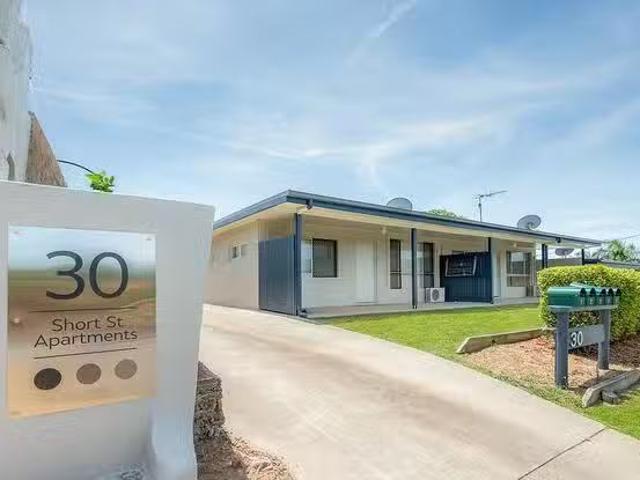 Cozy 4/30 Short Street, South Gladstone, QLD 4680