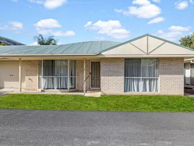 Cozy 4/3 Adelaide Street, Esk QLD 4312
