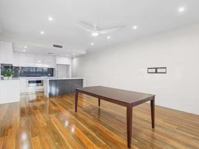 Just in! 43 Kildonan Road, Warradale, SA 5046