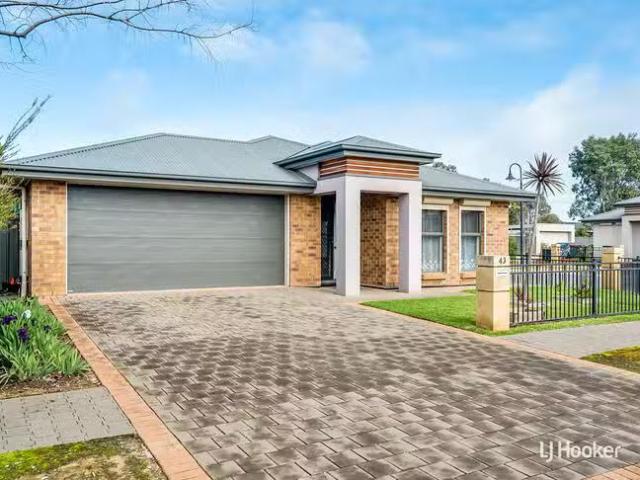Unique 43 Semillon Crescent, Andrews Farm, SA 5114