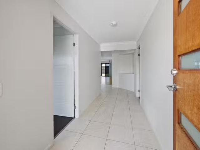Nice 43 Whitehaven Drive, Blacks Beach, QLD 4740