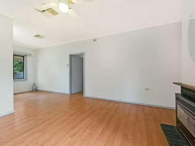 For Rent! 43 Whitford Road, Elizabeth South, SA 5112