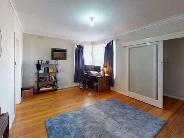 Deal! 43A Hunt Crescent, Ascot Vale, VIC 3032