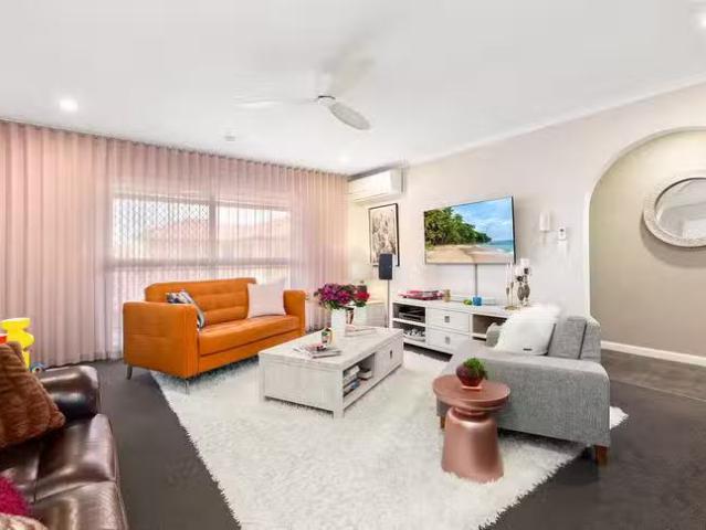 Charming 4/43 Wellington Street, Coorparoo, QLD 4151