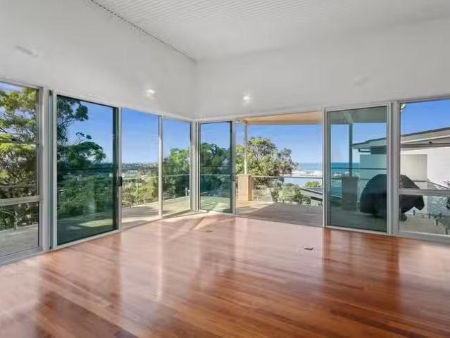Nice 44 Alleyne Avenue, North Narrabeen, NSW 2101