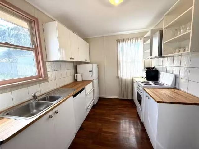 Cheap 45 Bent Street, COOMA House for rent Listed by Jodi Ale.