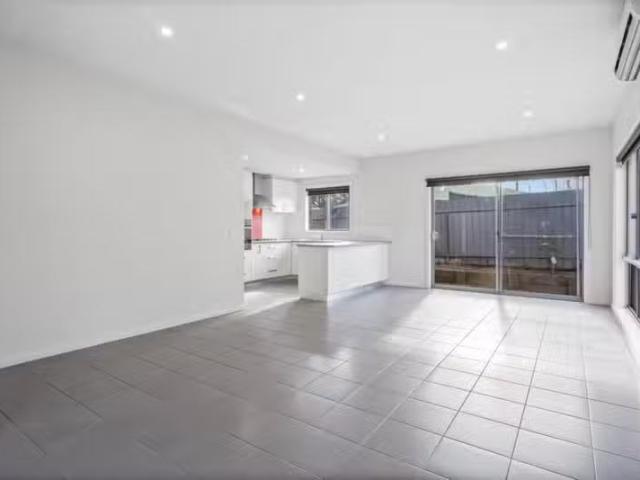 For Rent! 4/5 Brophy St, Brown Hill VIC 3350 House For Lease
