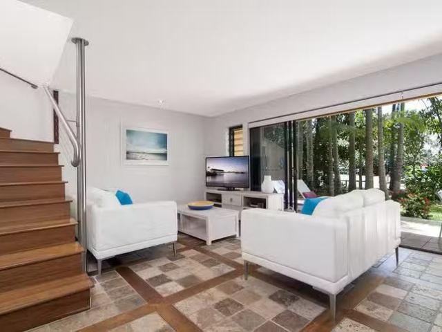 For Rent! 4/5 Esplanade, Port Douglas, QLD 4877