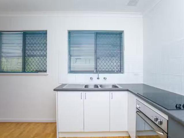 Charming 4/61 Stirling Highway, Nedlands, WA 6009