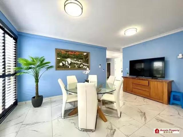 Cozy 46 Carnarvon Drive, Frenchs Forest, NSW 2086