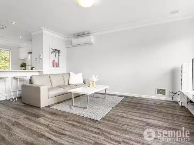 Unique 4/6 Paddington Court, Bibra Lake, WA 6163