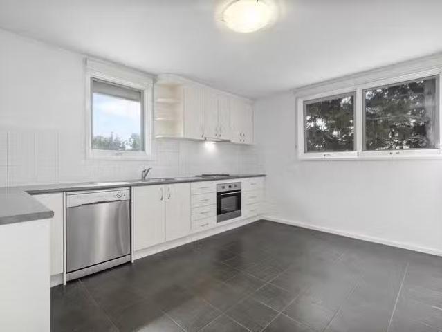 Cozy 47 Mccawley Street, Watson, ACT 2602