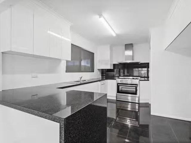 For Rent! 47 Stapylton Street, Coolangatta, QLD 4225