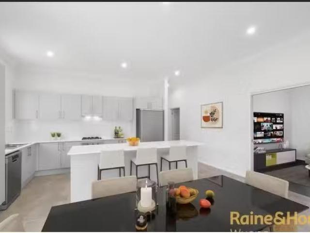 Just in! 48 Childers Circuit, WADALBA House for rent Listed b.