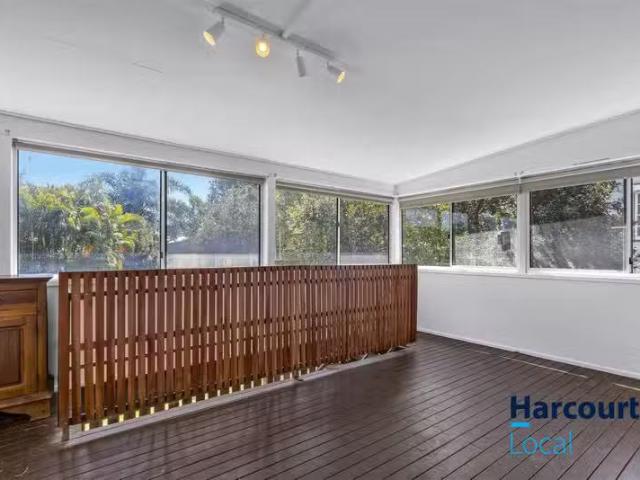Deal! 48 Wellington Street, WOOLOOWIN, QLD 4030 House for Rent