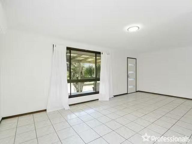 For Rent! 49 Barrine Drive, Worongary, QLD 4213