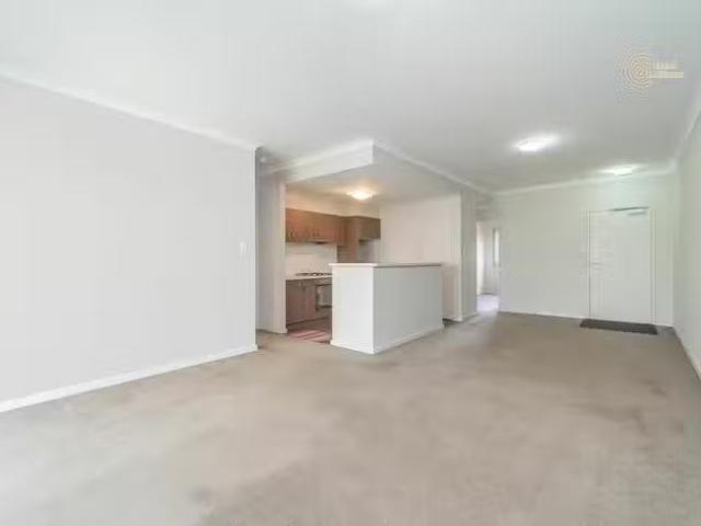 Nice 4/9 Ibera Way, Success, WA 6164