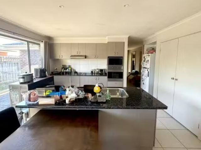 Rental! 4 Acacia Close, TRAFALGAR House for rent Listed by Ch.