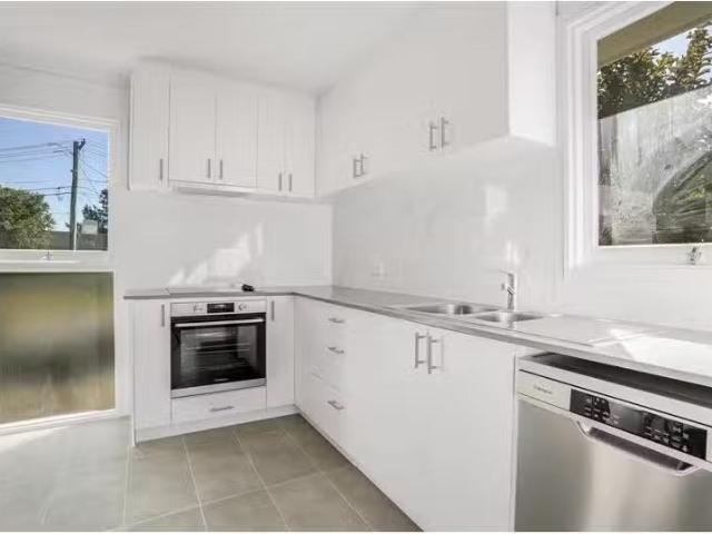 Rental! 4 Beagle Place, WILLMOT House for rent Listed by Alla.